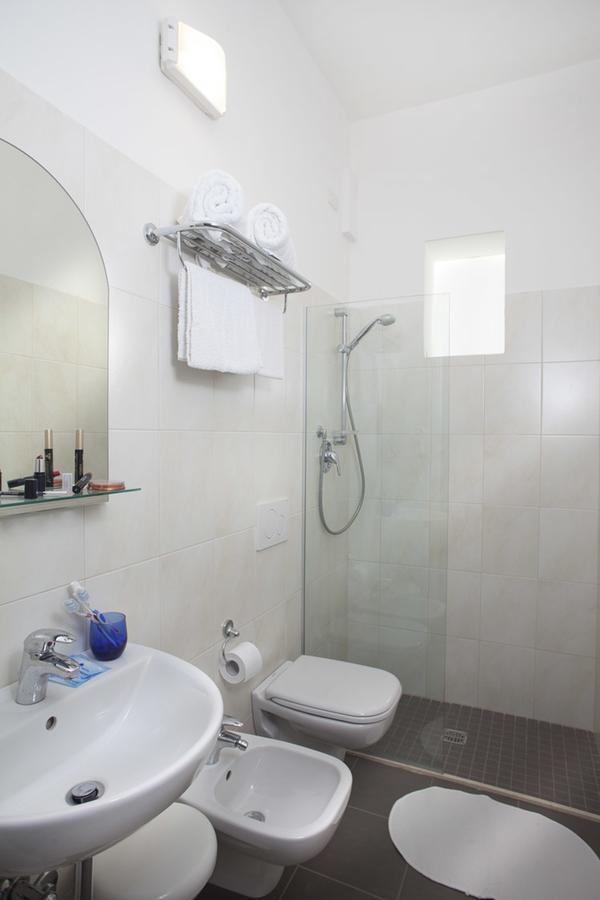 Hotel Villa Perazzini Rimini Esterno foto