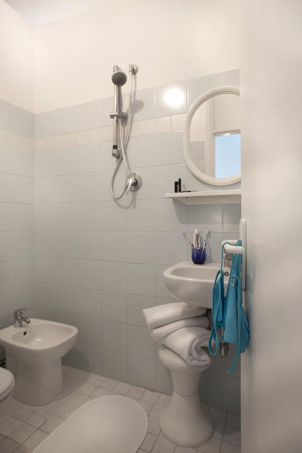 Hotel Villa Perazzini Rimini Esterno foto